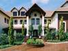 Oliver's Restaurant and Lodge - the lodge has echoes of German architecture about it
